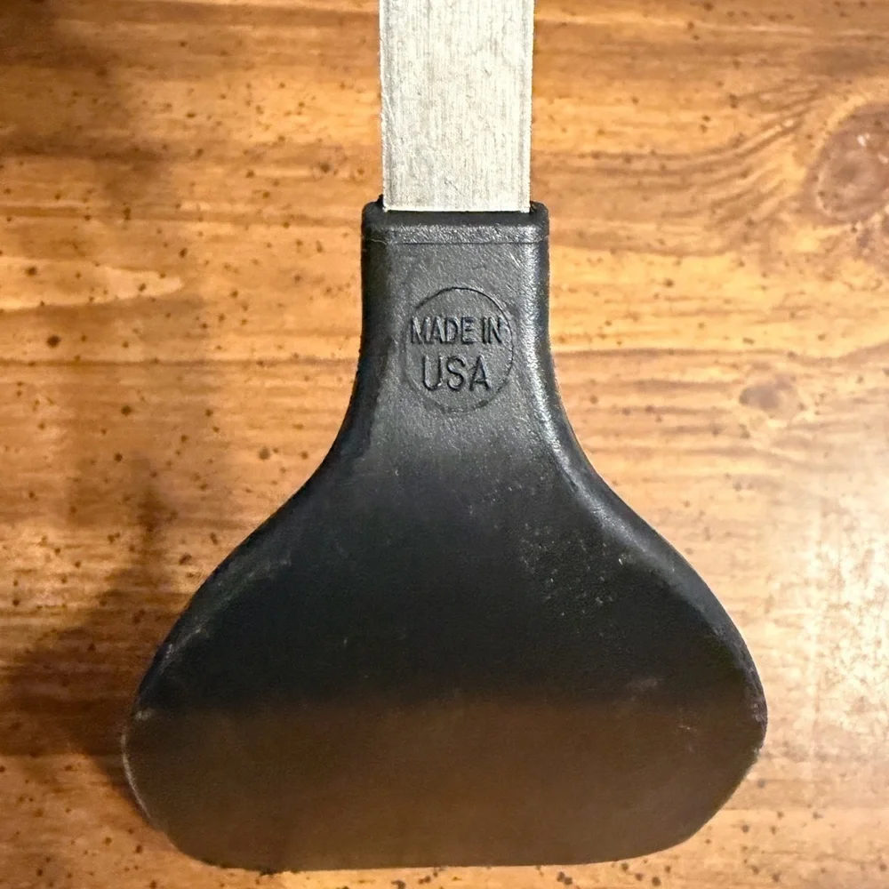 N/A sleek black
